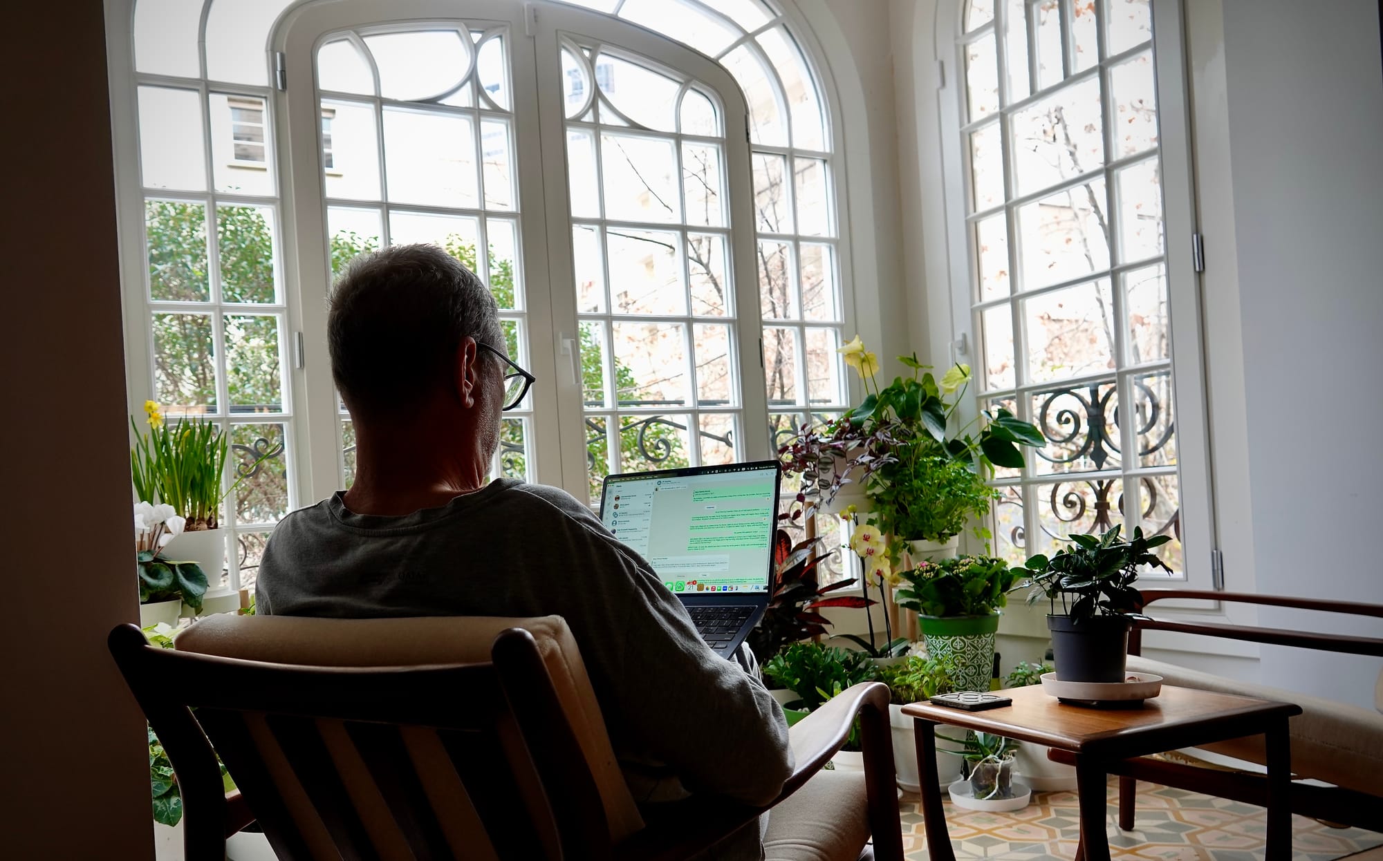 Conversation in Expatria, 01/21/25